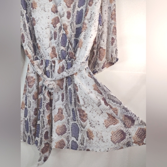 Entró women's Romper 3/4 sleeve, snake print size (S) - Picture 3 of 12